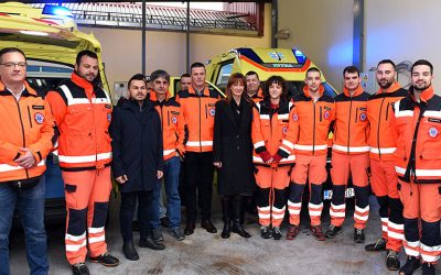 Zavodu za hitnu medicinu Karlovačke županije stigla dva nova vozila za hitne intervencije